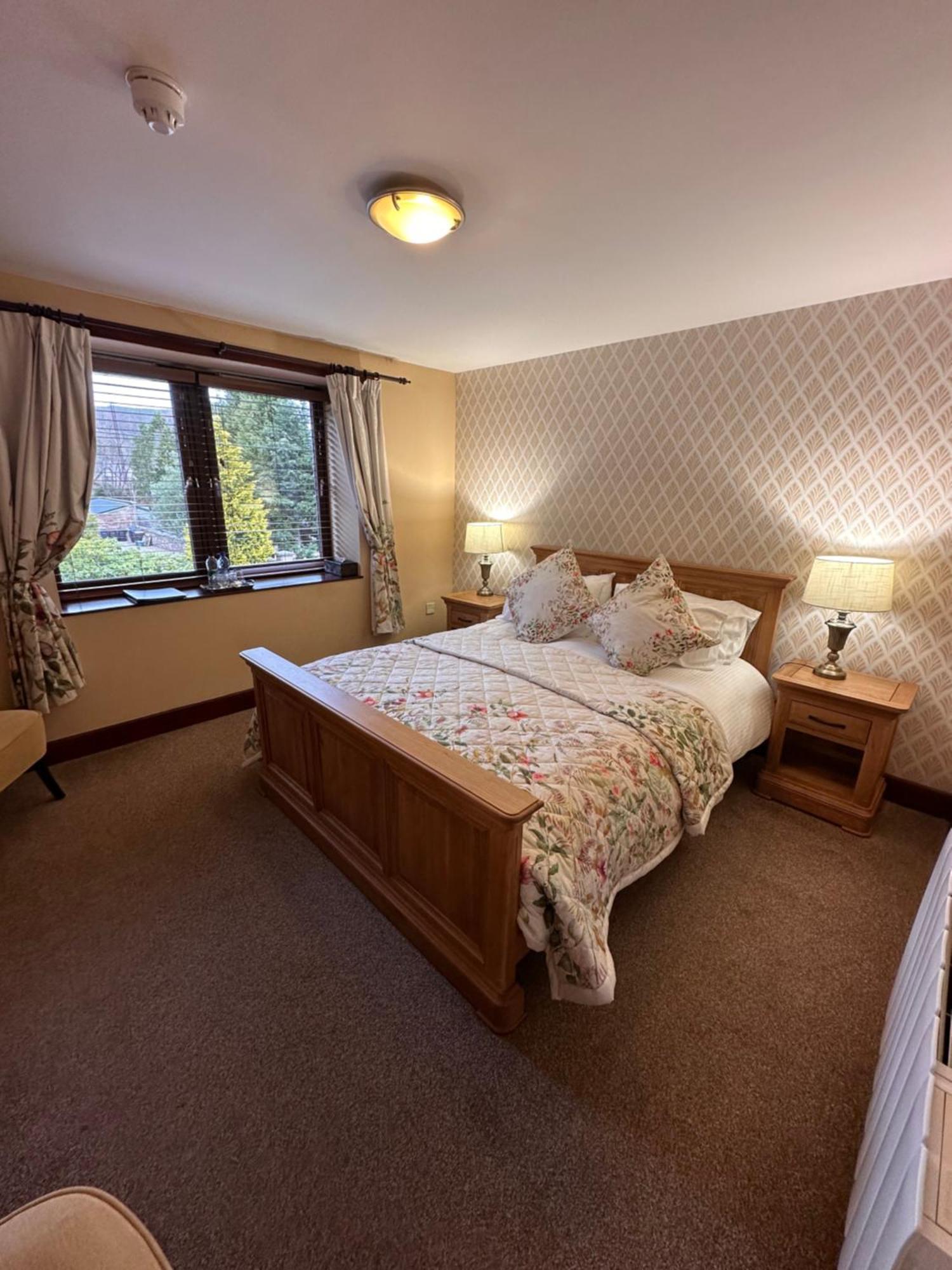 The Auld Kirk Bed & Breakfast Балатър Екстериор снимка